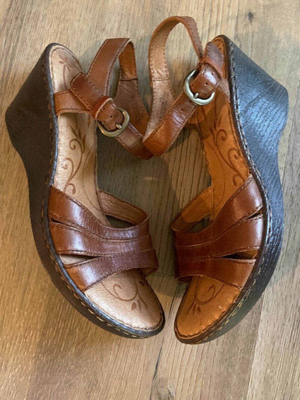 Born Women's CIL12 Brown Leather Wedge Sandal Shoes Size: 7 - Picture 7 of 10